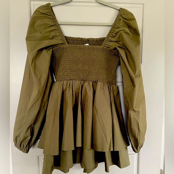 Express off the shoulder romper - Picture 2 of 3